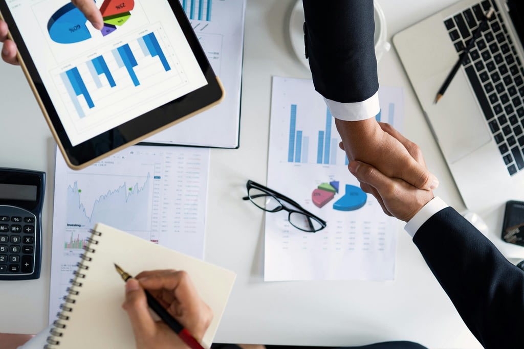 Fractional virtual CFO providing flexible, on-demand financial leadership for U.S. businesses.