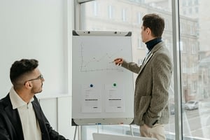 Fractional CFO services helping startups in New York manage finances and drive growth.