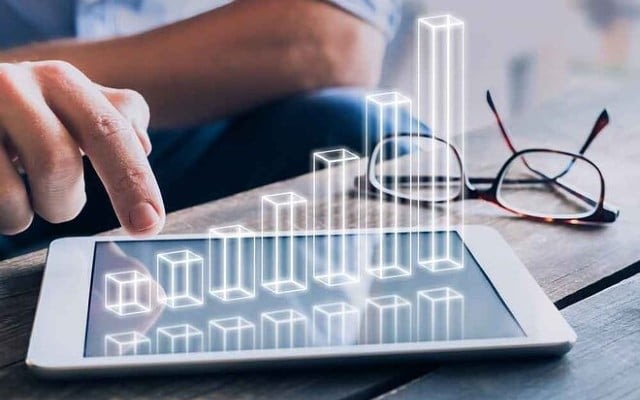 accounting consultant working